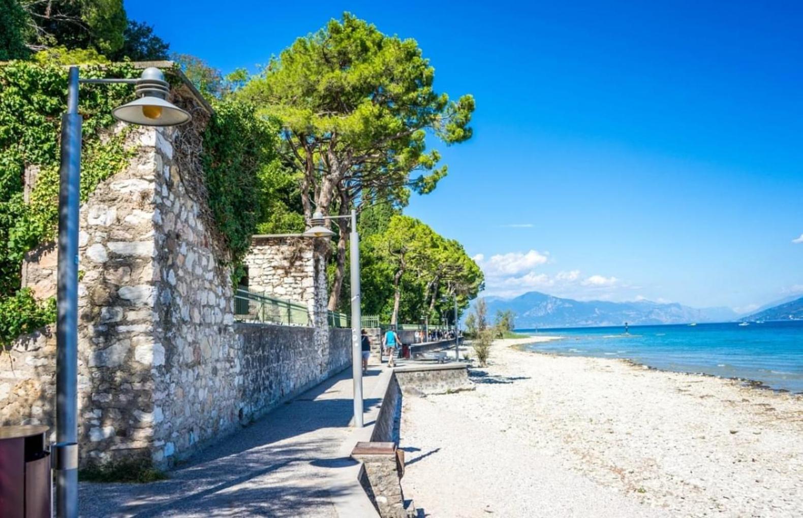 Appartamento Poseidone Rif Sirmione Esterno foto