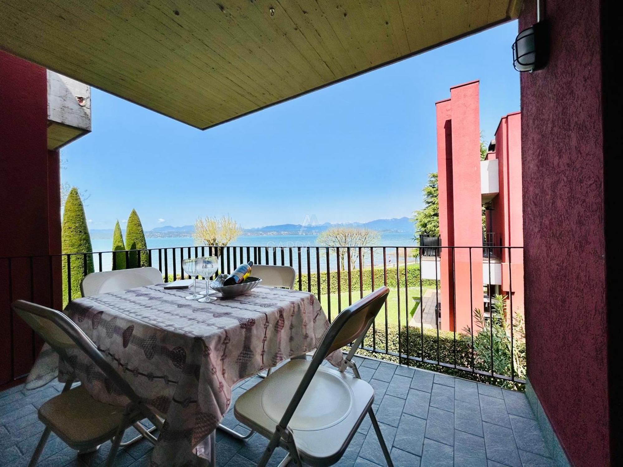 Appartamento Poseidone Rif Sirmione Esterno foto