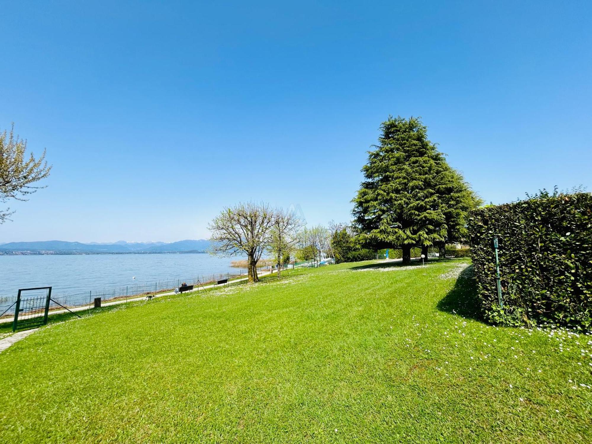 Appartamento Poseidone Rif Sirmione Esterno foto